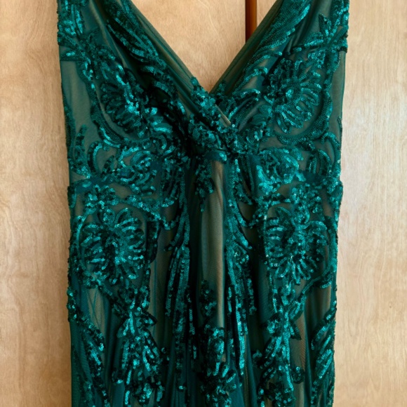 Prom Arielle Formal Gown - In Emerald Nude - Picture 5 of 7